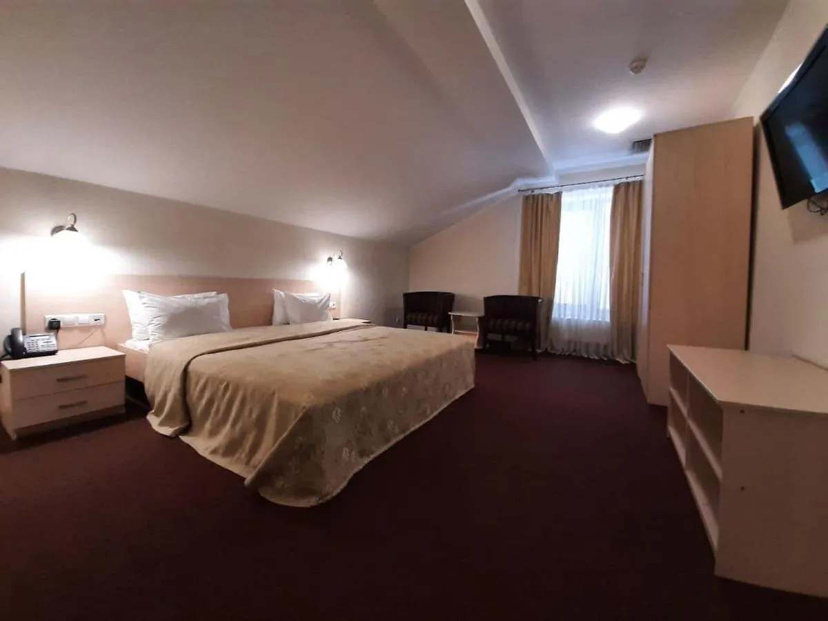 Onovo Dendra Hotel كييف