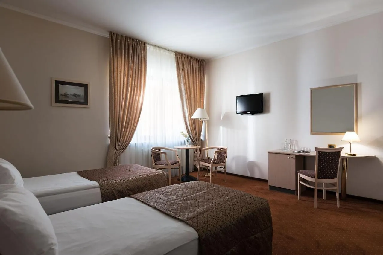 Onovo Dendra Hotel كييف