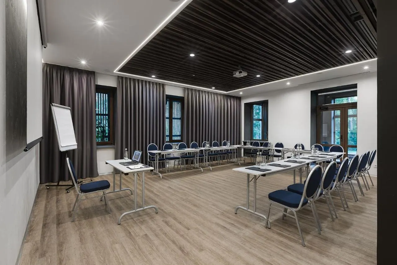 ONOVO Dendra Hotel Kiev