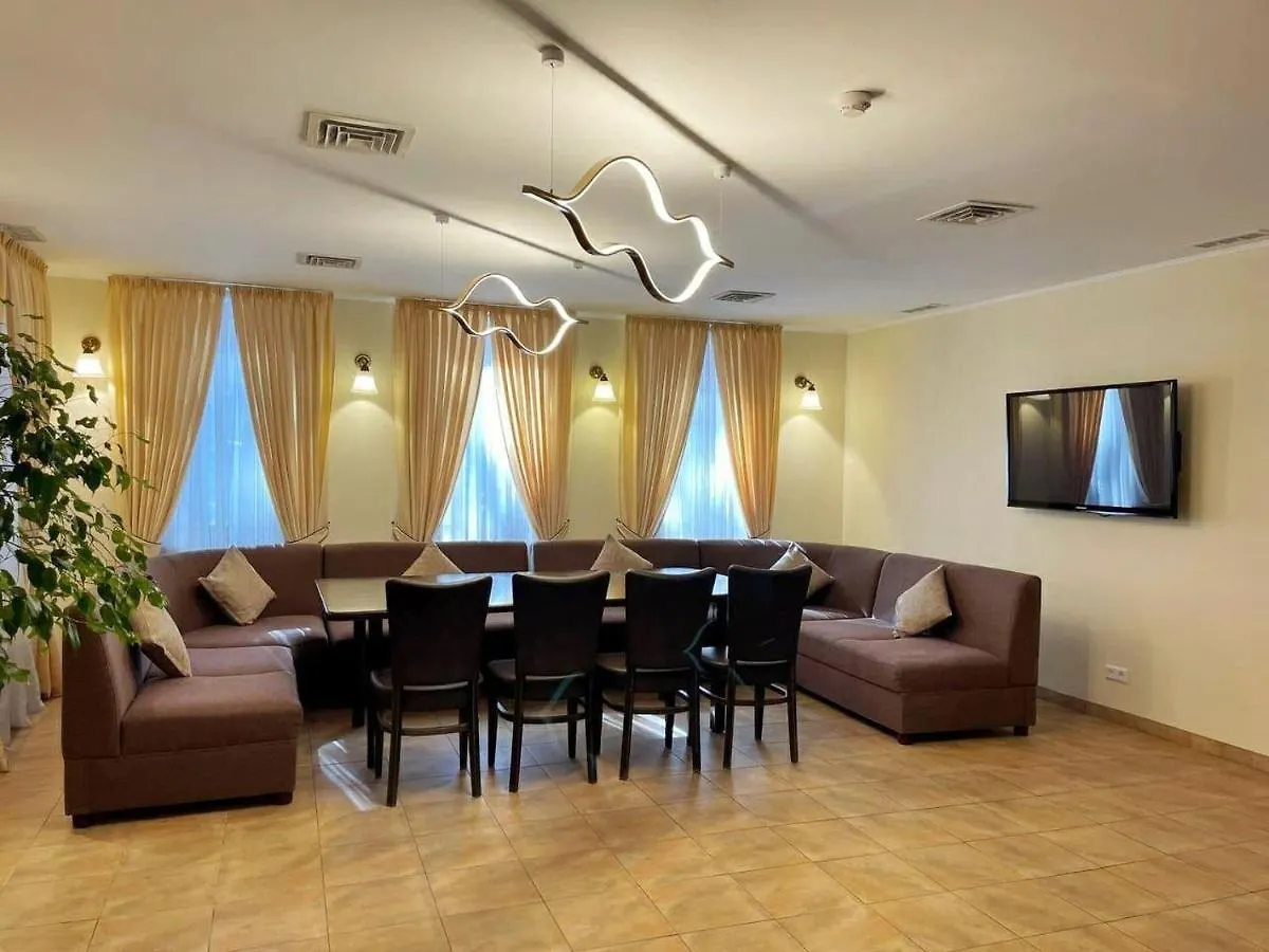 Onovo Dendra Hotel كييف 4*,